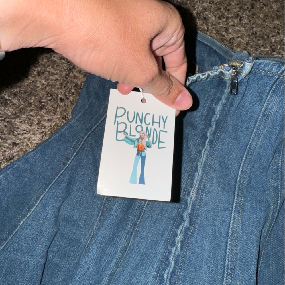 Punchy Blonde strapless denim dress - Picture 4 of 4